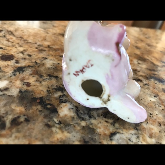 VINTAGE CERAMIC CRYING BABY FIGURINE - Picture 7 of 7